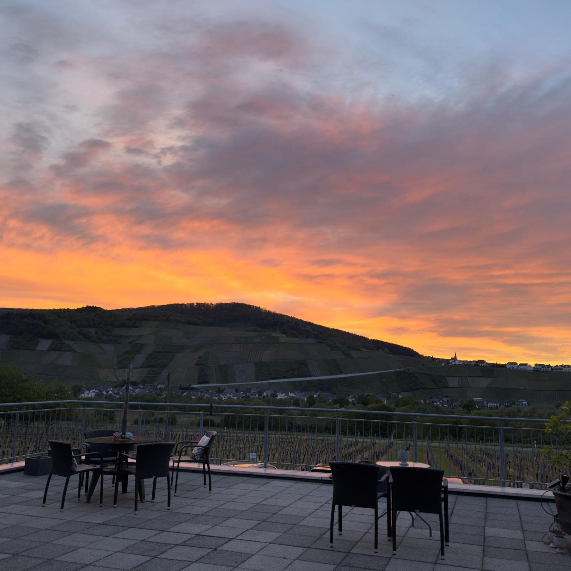 Bed and Breakfast Weingut Tiliahof Браунеберґ Екстер'єр фото